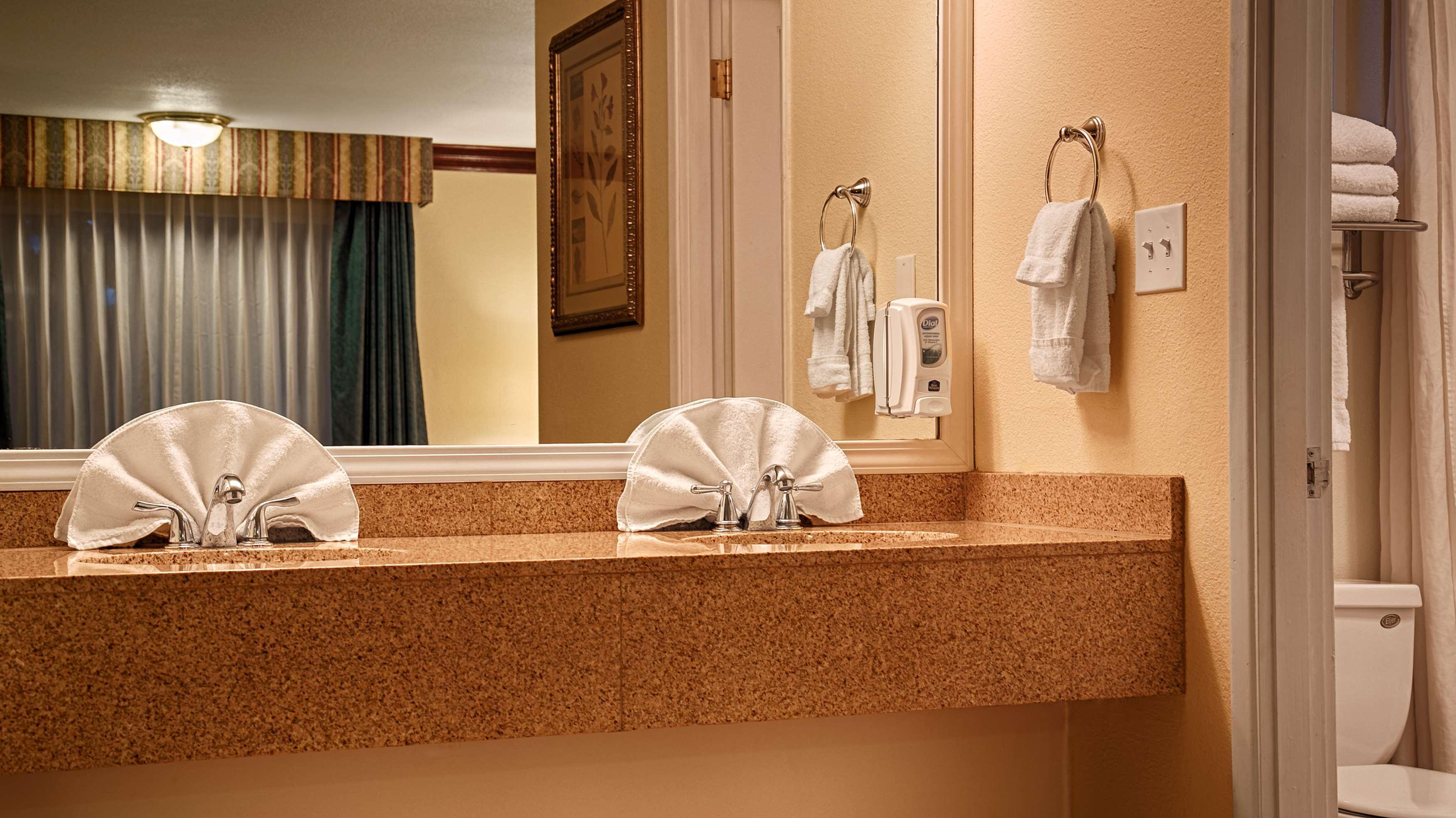 Best Western Garden Villa Inn Розберг Екстер'єр фото