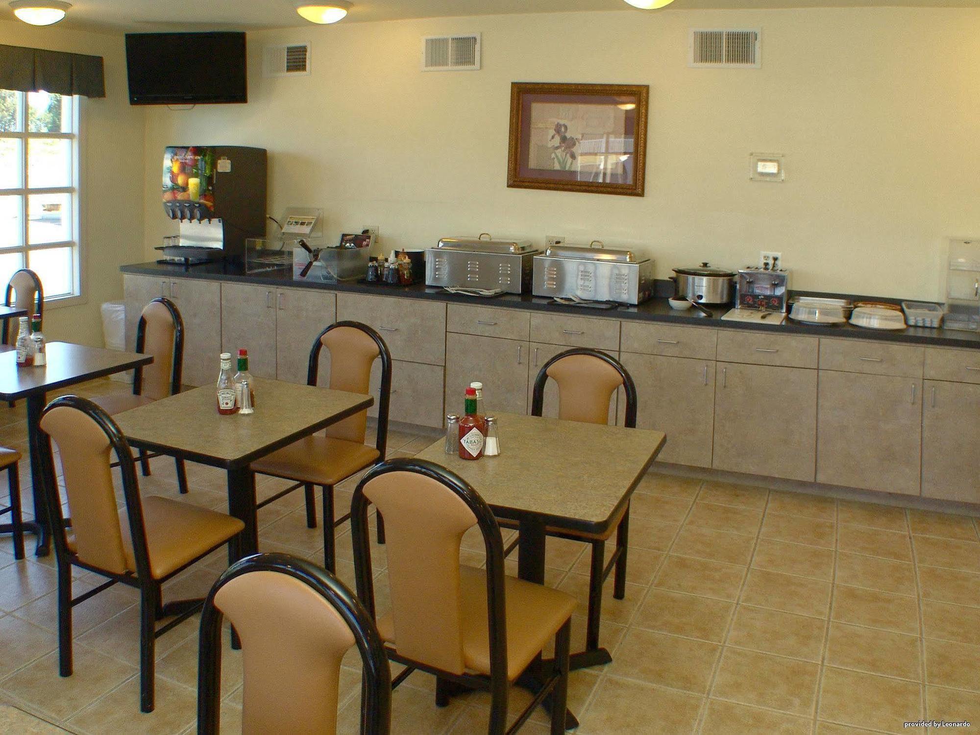 Best Western Garden Villa Inn Розберг Ресторан фото
